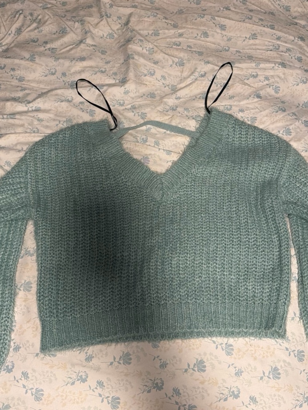 Forever 21 Teal V-Neck Cropped Sweater